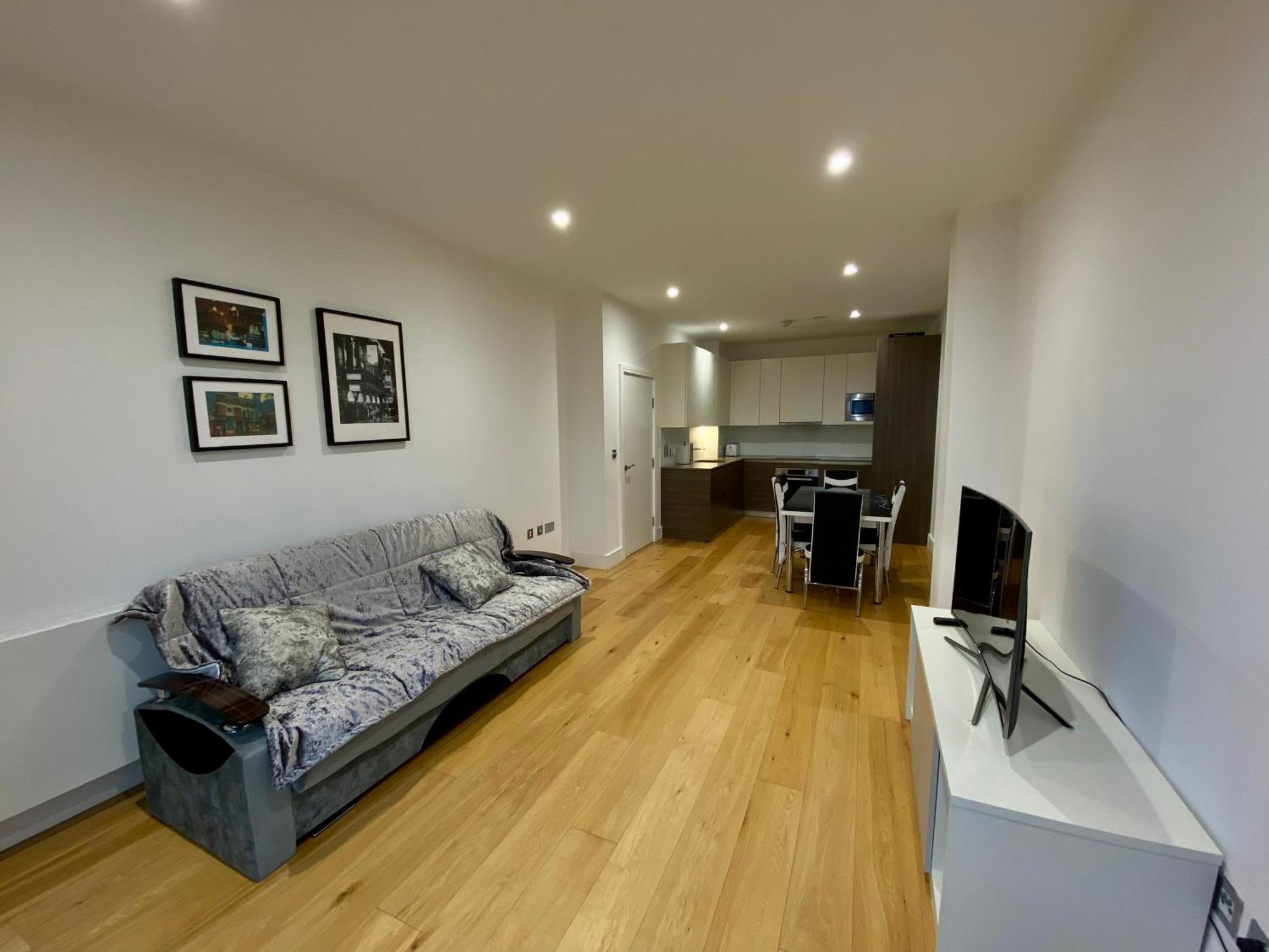 Spacious 2 Bedroom Penthouse Retreat London Exterior photo