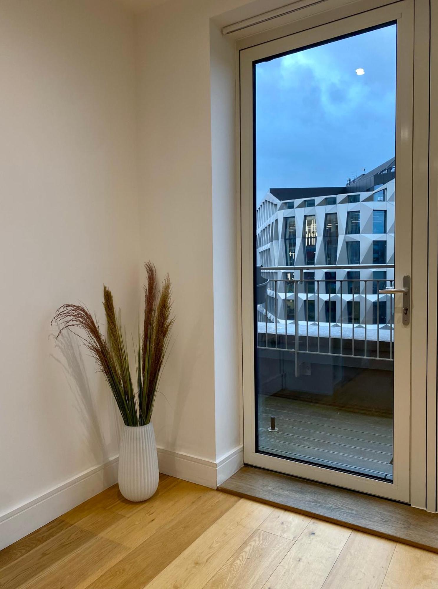 Spacious 2 Bedroom Penthouse Retreat London Exterior photo