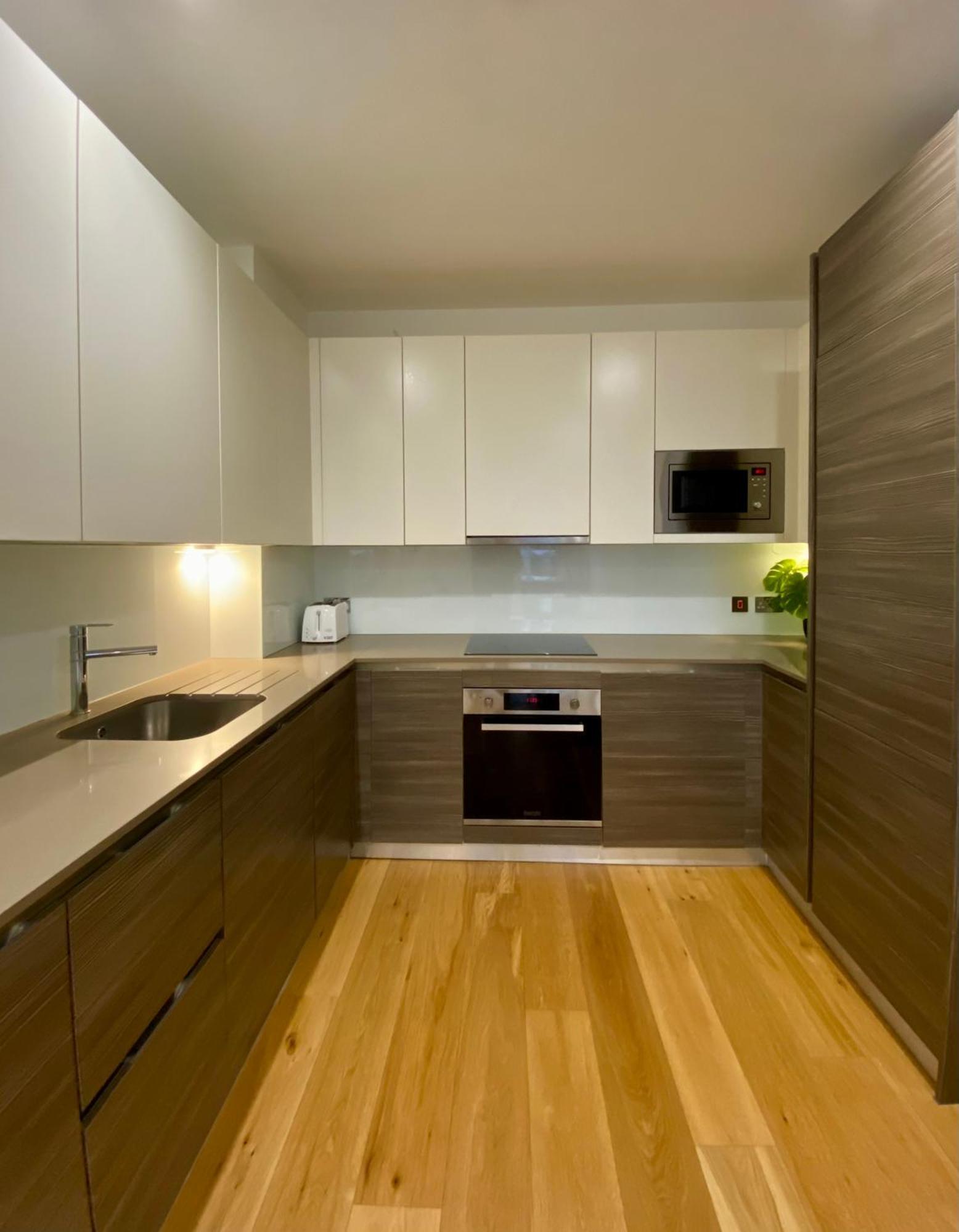 Spacious 2 Bedroom Penthouse Retreat London Exterior photo
